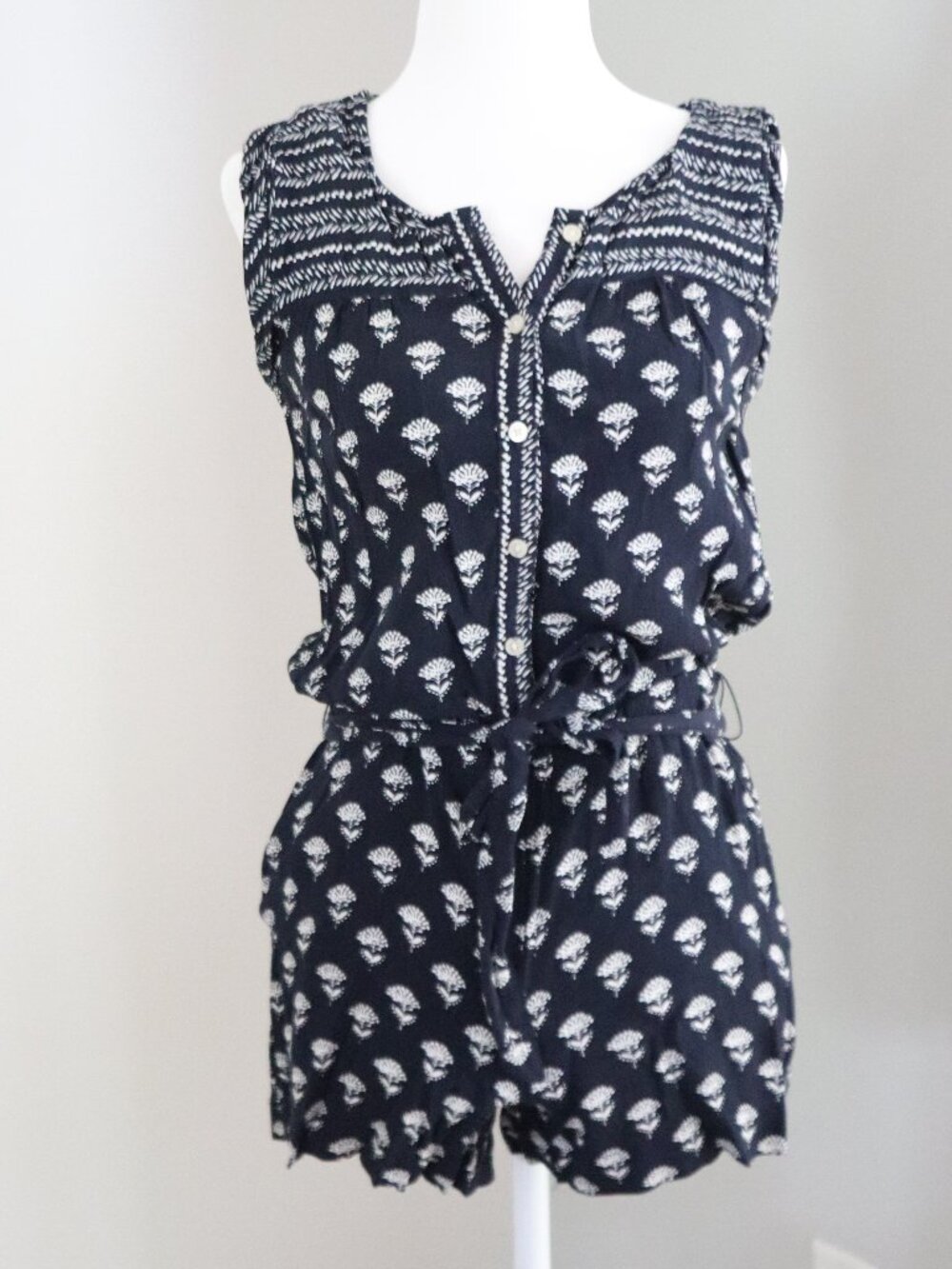 LOFT Blue Floral Tie Shorts Romper XSP